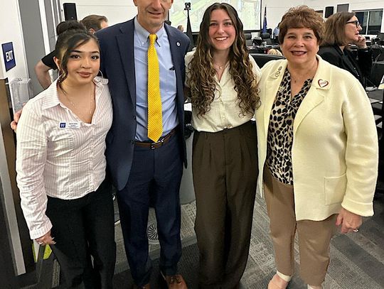 Alyssa Ayers receives Regents’ Scholar Award