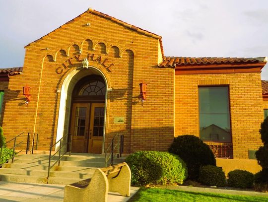 City Council Approves Construction Contracts and Business Applications
