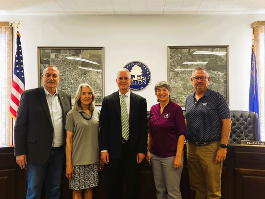 City Council Swears in Deputy Treasurer, Reviews Liquor License and Hazard Plan