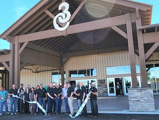 Community Attends Dedication of the Rafter 3C Arena