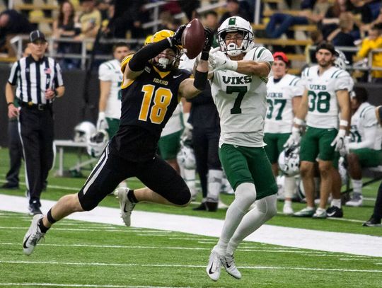 Former CCHS Football Players McCormick and Dooley Sign NFL Deals