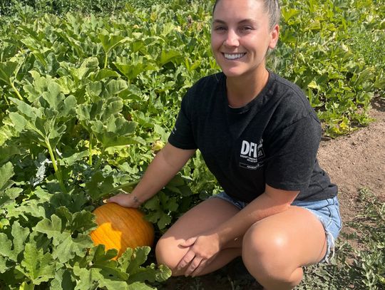 Local Farm Apprentice Takes on Her Own Acre, Starts ‘Pumped Up Porches’ Business