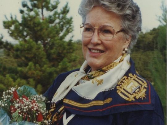 Obituary -- Maxine McCall Endacott