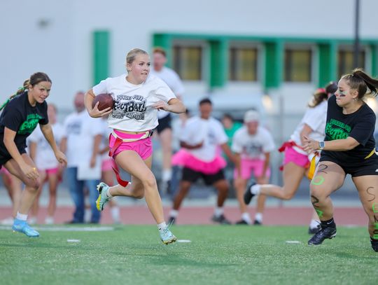 Seniors Run Away With Powderpuff Win