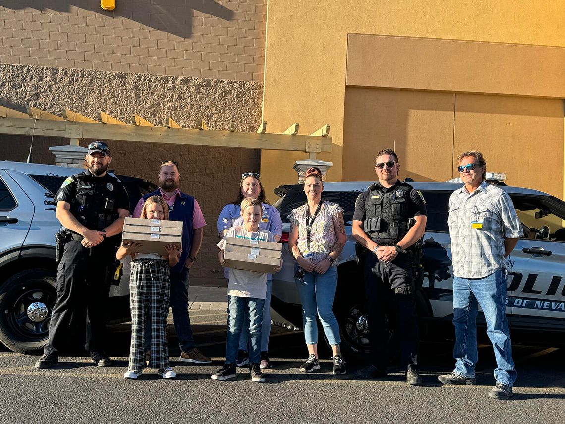 Fallon PD Gives Students First-Class Ride to School