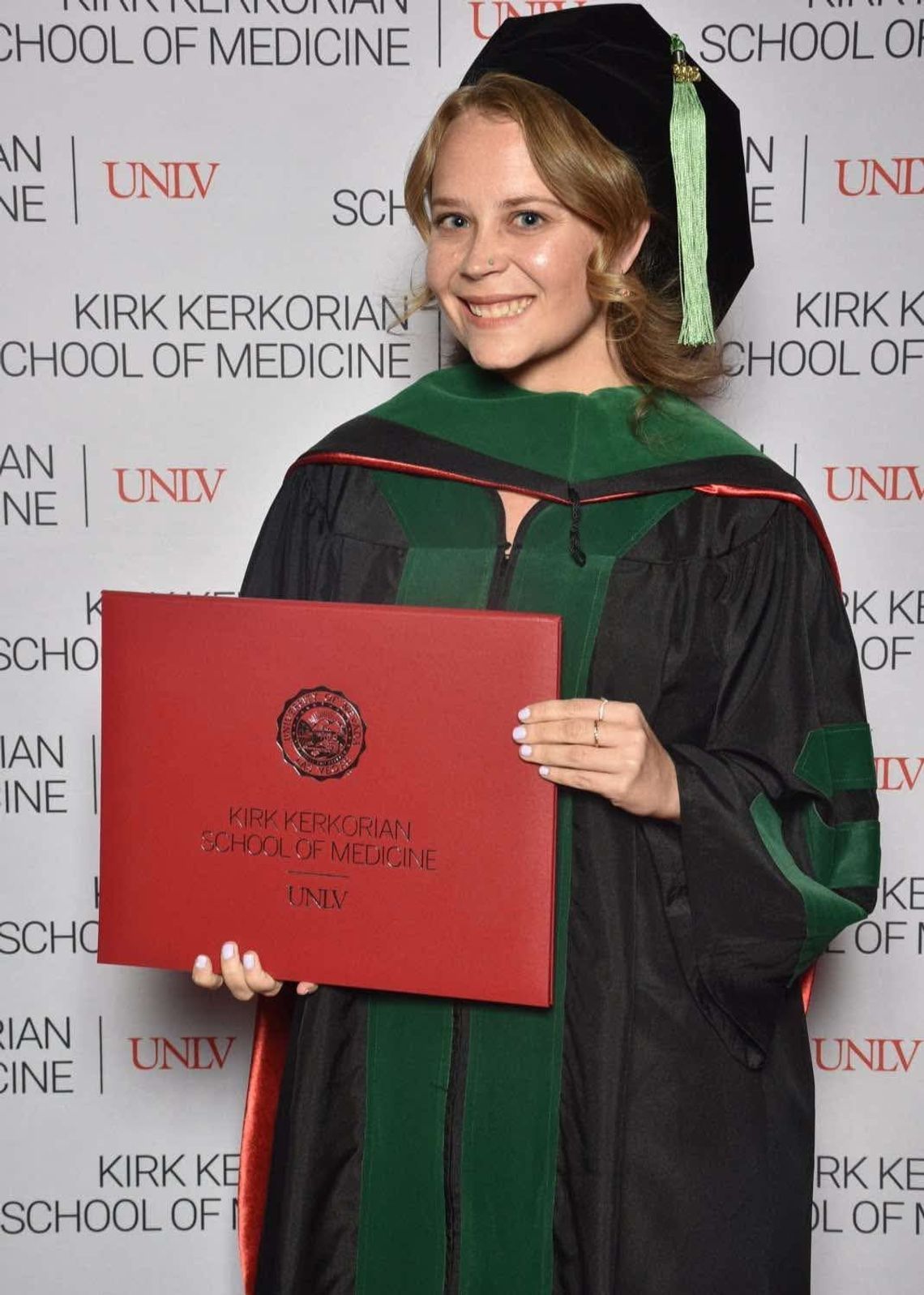 Fallon’s Linsey Golding Earns Medical Degree Fallon’s Linsey Golding Earns Medical Degree