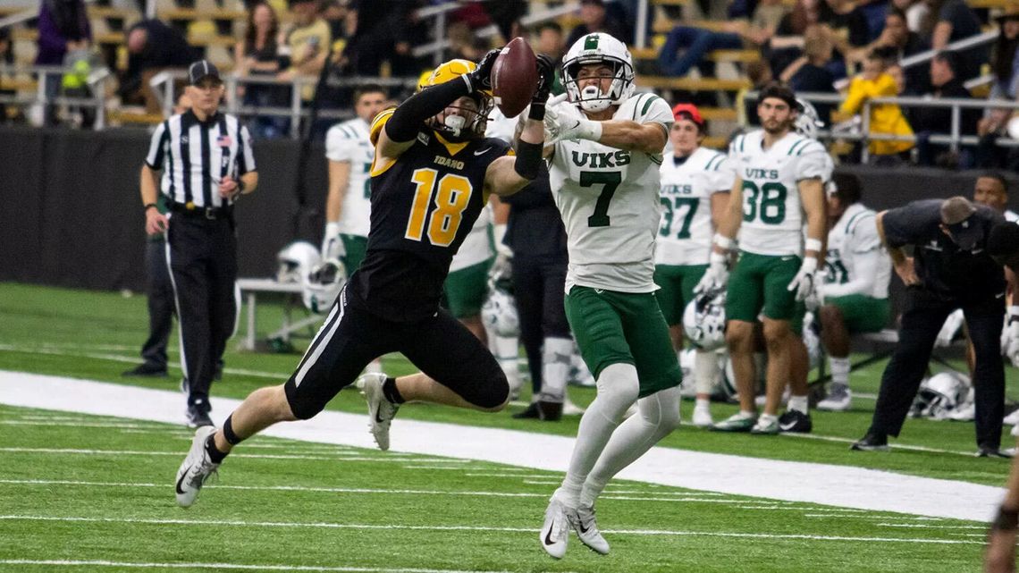 Former CCHS Football Players McCormick and Dooley Sign NFL Deals