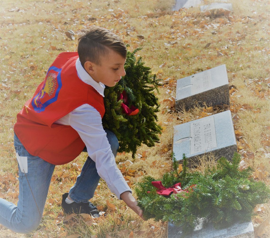 Grange to Recycle Wreaths at Fernley Veterans Cemetery
