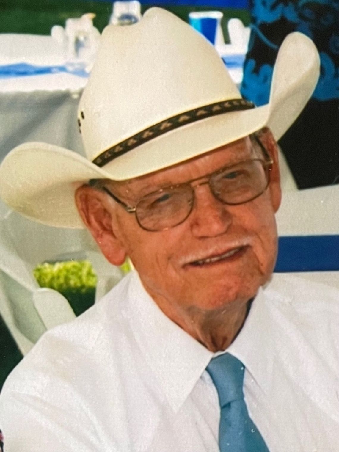 Obituary -- Calvin (Bud) Thomas Tippets