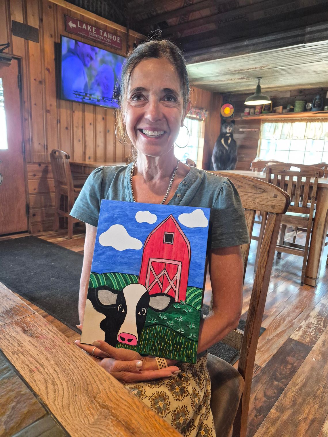 Retired Teacher Still Inspiring Young Artists Through Folk Art