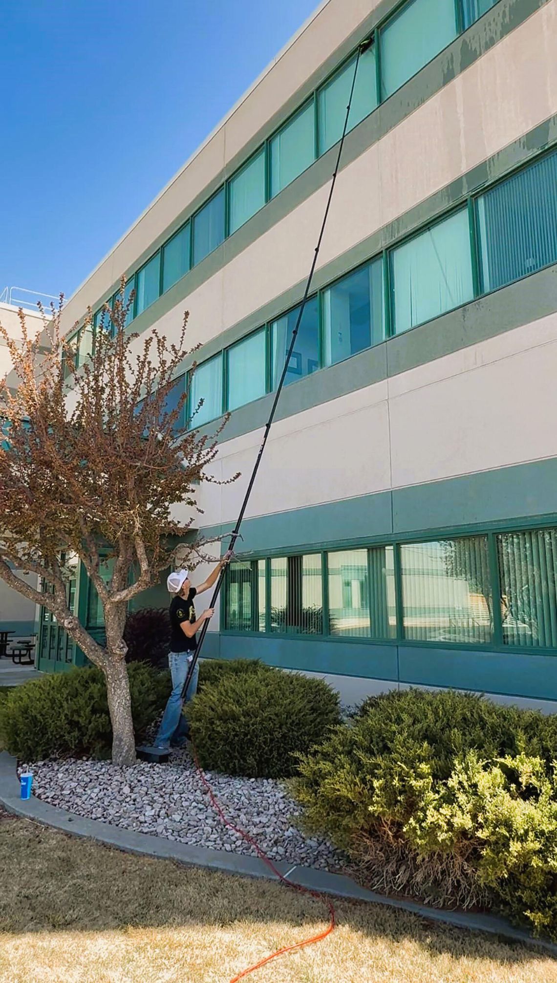 Squish’s Pressure Washing Honored as SBA’s Young Entrepreneur of the Year